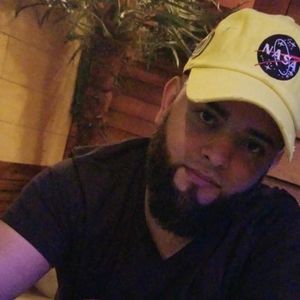 Meet your Posher, Cesar